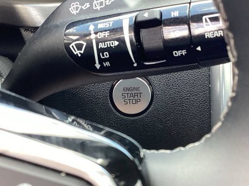 Used 2023 Kia Sorento SX AWD/4WD image 33