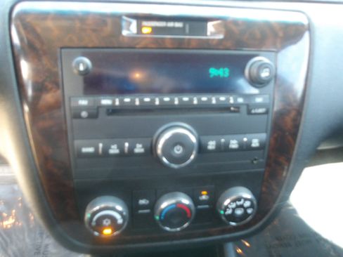 Used 2014 Chevrolet Impala Limited LS image 22