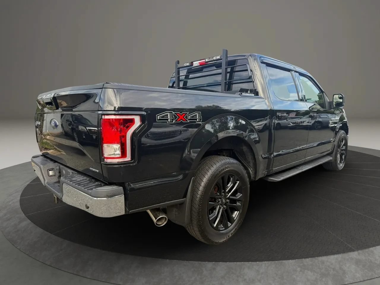 Used 2015 Ford F150 XLT w/ Equipment Group 301A Mid AWD/4WD image 5