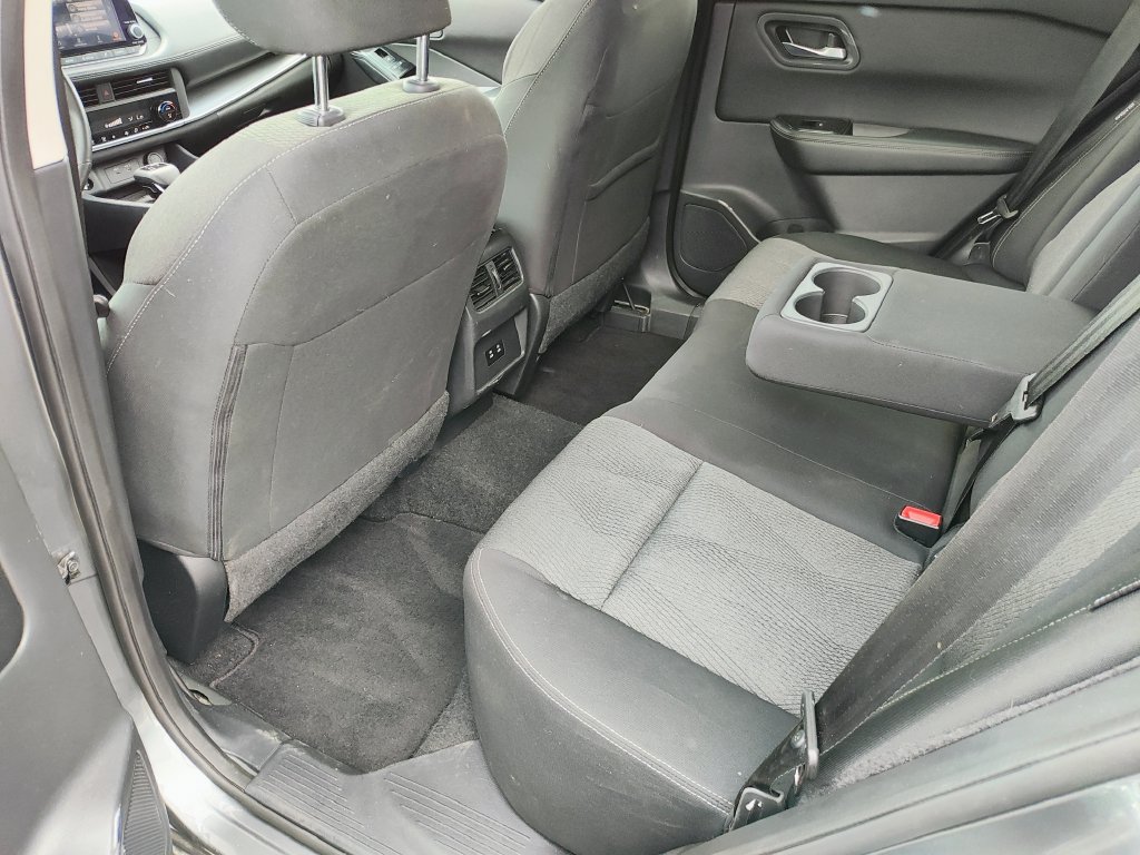 Used 2025 Nissan Rogue SV FWD image 9