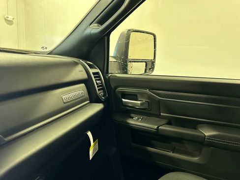 New 2025 RAM 2500 Big Horn image 25