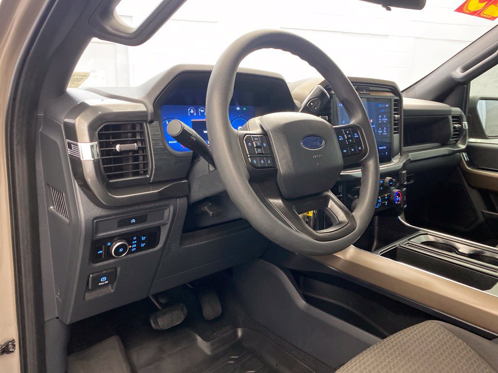Used 2025 Ford F150 STX w/ Equipment Group 201A FX4 AWD/4WD image 18