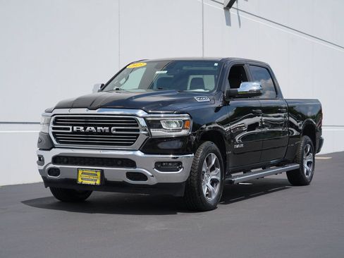 Used 2023 RAM 1500 Laramie AWD/4WD image 7