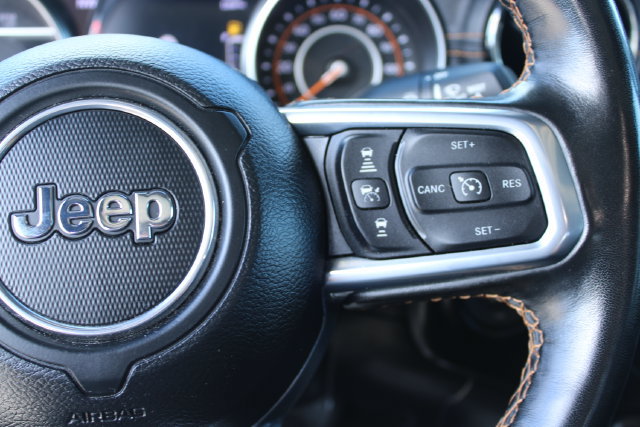 Used 2022 Jeep Gladiator Overland AWD/4WD image 19