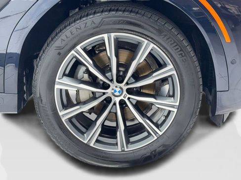 Used 2022 BMW X6 xDrive40i w/ M Sport Package image 53