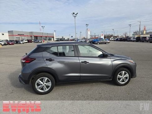 Used 2024 Nissan Kicks S FWD image 2