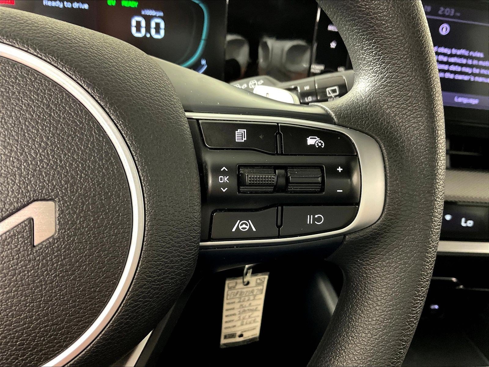 Used 2023 Kia Sportage LX AWD/4WD image 13