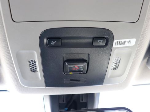 Used 2024 Toyota Camry SE image 38