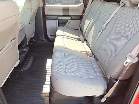 Used 2016 Ford F150 XLT image 14