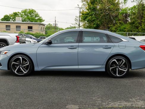 Used 2022 Honda Accord Sport image 4