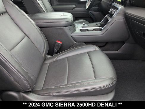 Used 2024 GMC Sierra 2500 Denali w/ Denali Reserve Package image 29