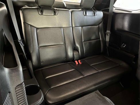 Used 2020 Ford Explorer XLT w/ Equipment Group 202A image 21