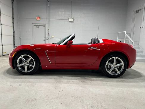 Used 2008 Saturn Sky Red Line RWD image 14