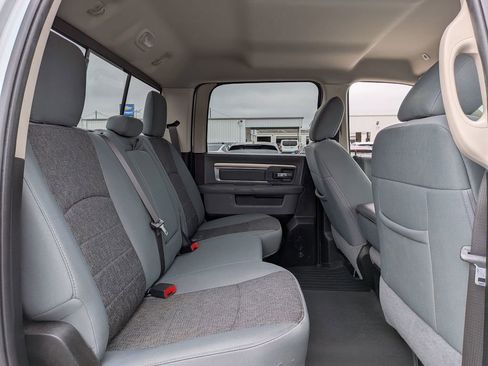 Used 2019 RAM 1500 Big Horn image 30