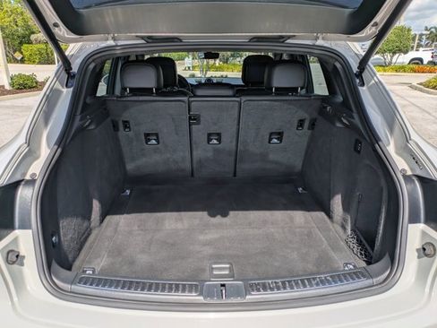 Used 2020 Porsche Macan Turbo image 13