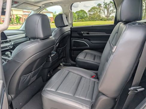Used 2024 Kia Telluride SX Prestige image 14