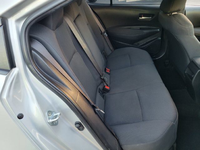 Used 2021 Toyota Corolla LE FWD image 20