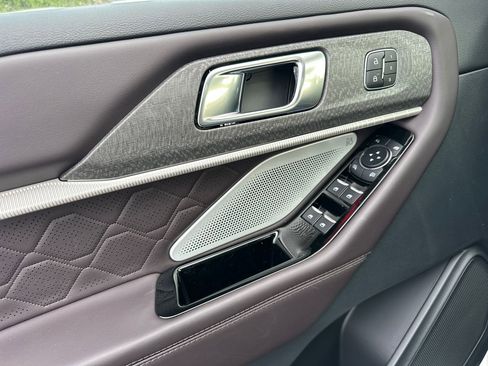 New 2026 Ford Explorer Platinum w/ LUX Leather Package image 36