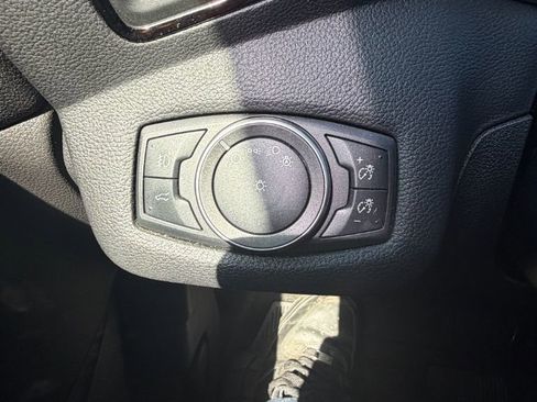Used 2018 Ford Escape SEL FWD image 11