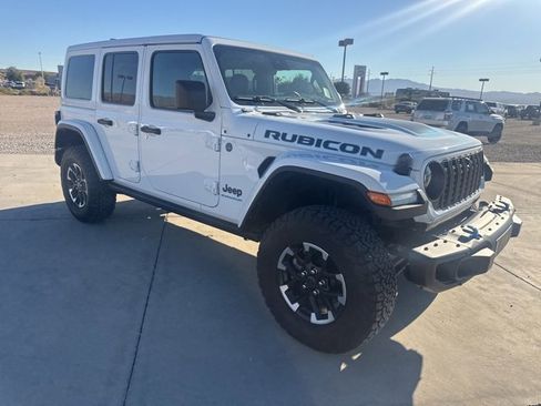 Used 2024 Jeep Wrangler Unlimited Rubicon 4xe image 7