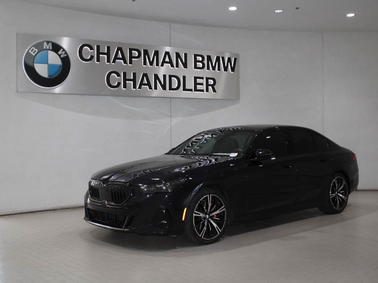 Used 2024 BMW 530i w/ M Sport Package RWD image 1