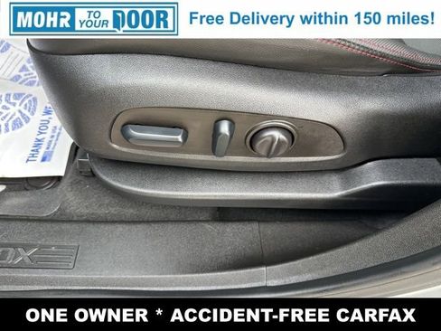 Used 2022 Chevrolet Equinox RS w/ LPO, Floor Liner Package image 11