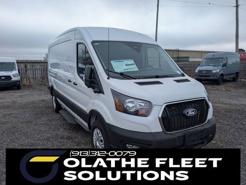 New 2026 Ford Transit 250 148 Medium Roof RWD image 10