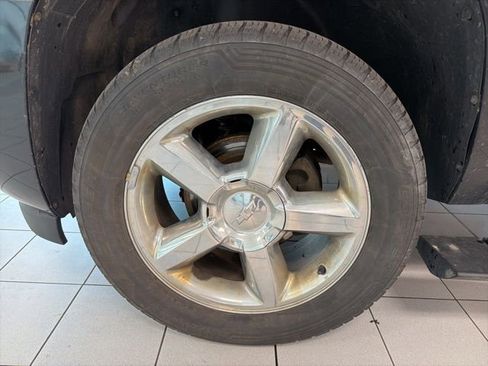 Used 2013 Chevrolet Tahoe LTZ AWD/4WD image 12