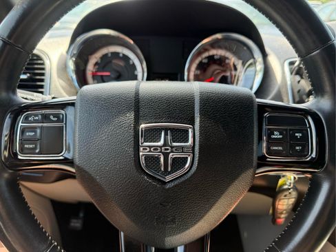 Used 2018 Dodge Grand Caravan SXT FWD image 31
