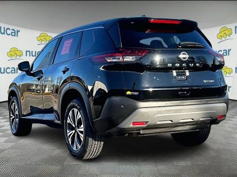 Certified 2023 Nissan Rogue SV image 4