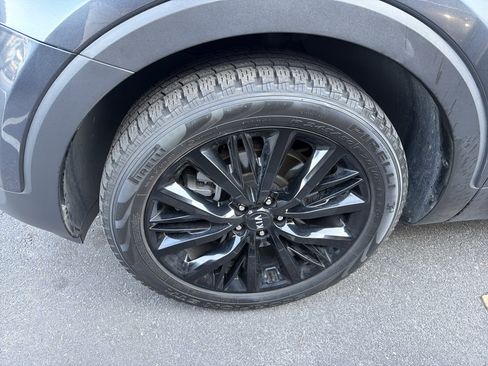 Used 2021 Kia Telluride SX w/ SX Prestige Package image 14