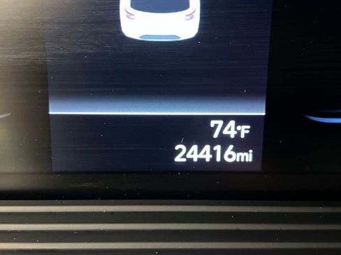 Used 2025 Hyundai Venue SEL image 43