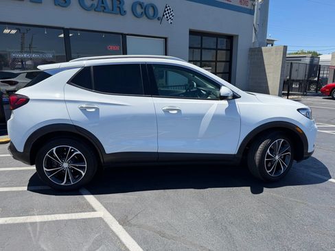 Used 2020 Buick Encore GX Essence FWD image 8