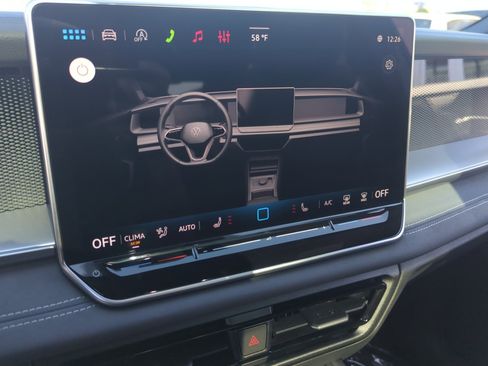 New 2026 Volkswagen Tiguan SE R-Line image 12