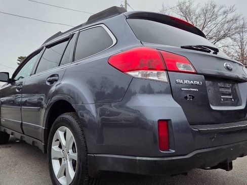 Used 2014 Subaru Outback 2.5i Premium AWD/4WD image 11