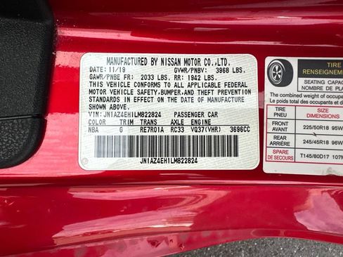 Used 2020 Nissan 370Z Coupe RWD image 17