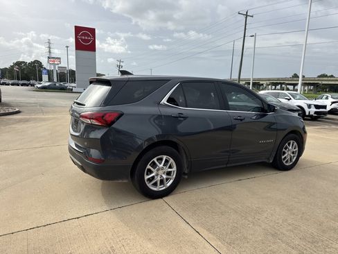 Used 2023 Chevrolet Equinox LT FWD image 19