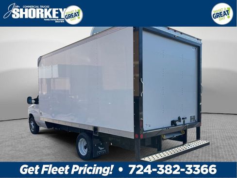 New 2026 Ford E-450 and Econoline 450 Super Duty w/ Driver's Safety Package RWD image 6