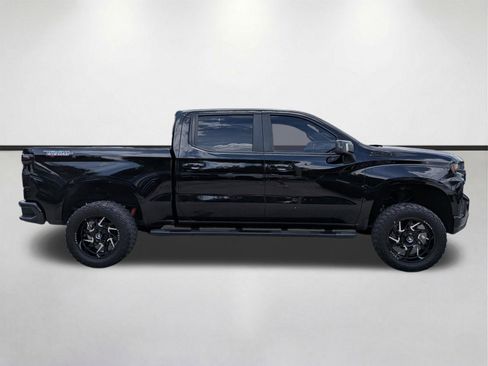 Used 2021 Chevrolet Silverado 1500 LT Trail Boss w/ Convenience Package II AWD/4WD image 3