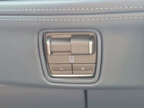 New 2025 Cadillac Escalade IQ Luxury 2 AWD/4WD image 17