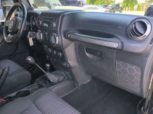 Used 2012 Jeep Wrangler Sport AWD/4WD image 14