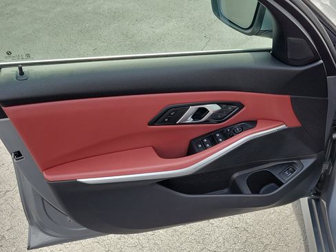 Used 2025 BMW 330i xDrive Sedan image 18