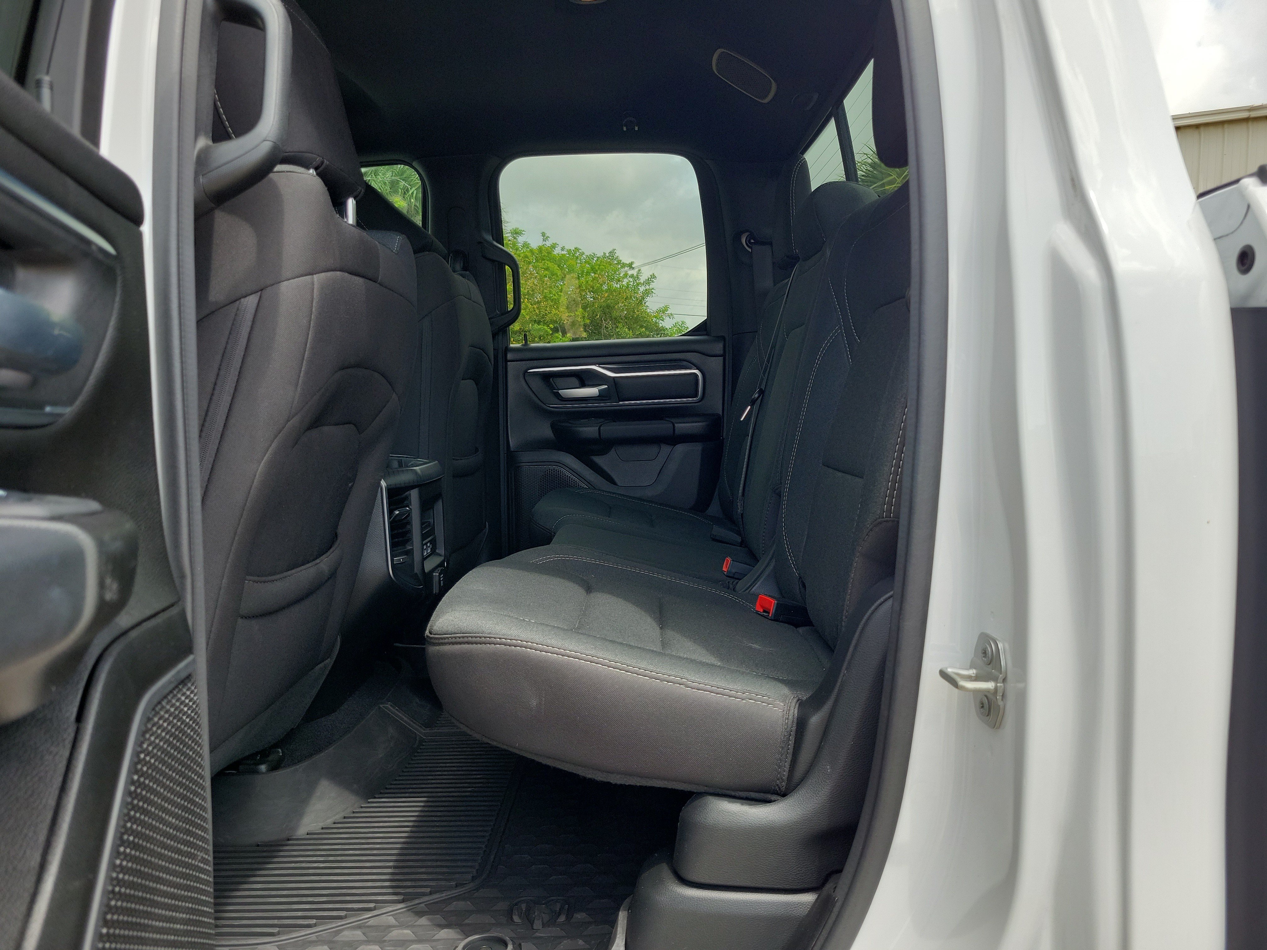 Used 2025 RAM 1500 Big Horn AWD/4WD image 8