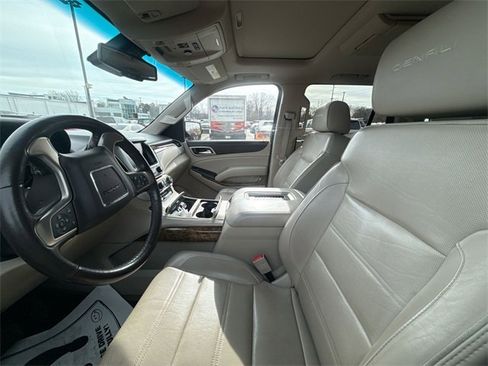 Used 2016 GMC Yukon Denali w/ Open Road Package image 7