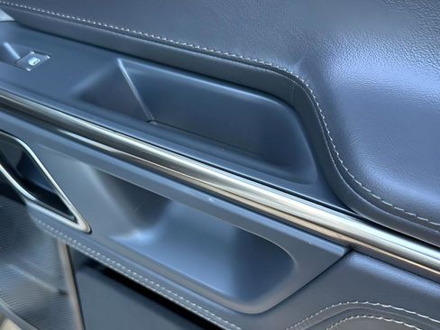 Used 2022 Rivian R1S Adventure image 38