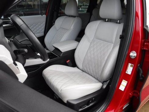 Used 2022 Mitsubishi Outlander SEL image 15