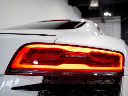 Used 2014 Audi R8 V8 image 33