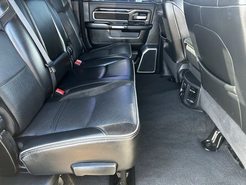 Used 2019 RAM 2500 Laramie image 12