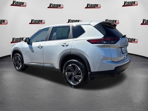 Certified 2024 Nissan Rogue SV AWD/4WD image 7