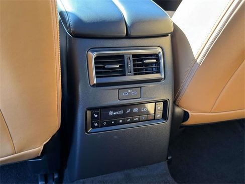 Used 2025 MAZDA CX-90 3.3 Turbo S w/ Premium Plus image 11